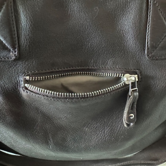 ROOTS CANADA Messenger Bag - Picture 6 of 10